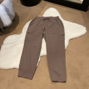 Old Navy Stretch Tech city pants / joggers